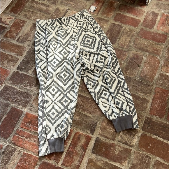 ⭐️NWT Free People Where the Wind Blows Jacquard Joggers⭐️ - Picture 3 of 6